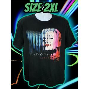 Madonna The MDNA Tour T-Shirt Size 2XL Short Sleeve
